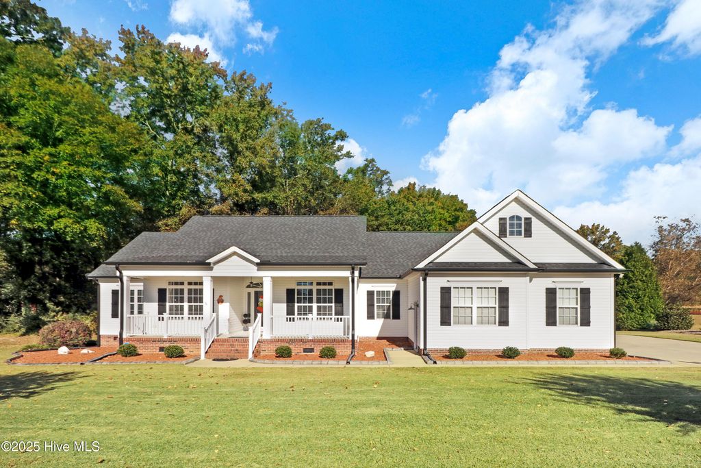 Photo of 3811 Trace Drive W, Wilson, NC 27893 (MLS # 100533095)