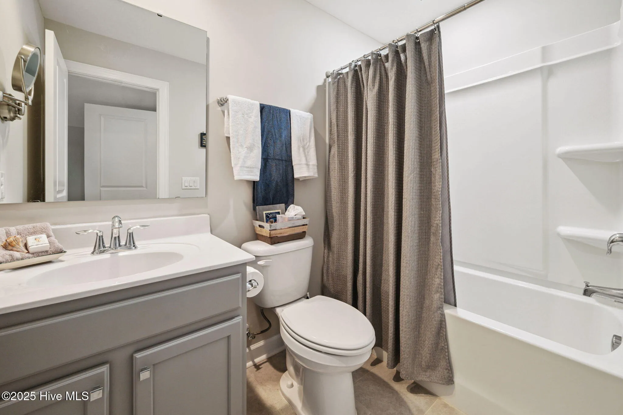 Leland, North Carolina 28451, United States, 4 Bedrooms Bedrooms, ,3 BathroomsBathrooms,Residential,Active,179338