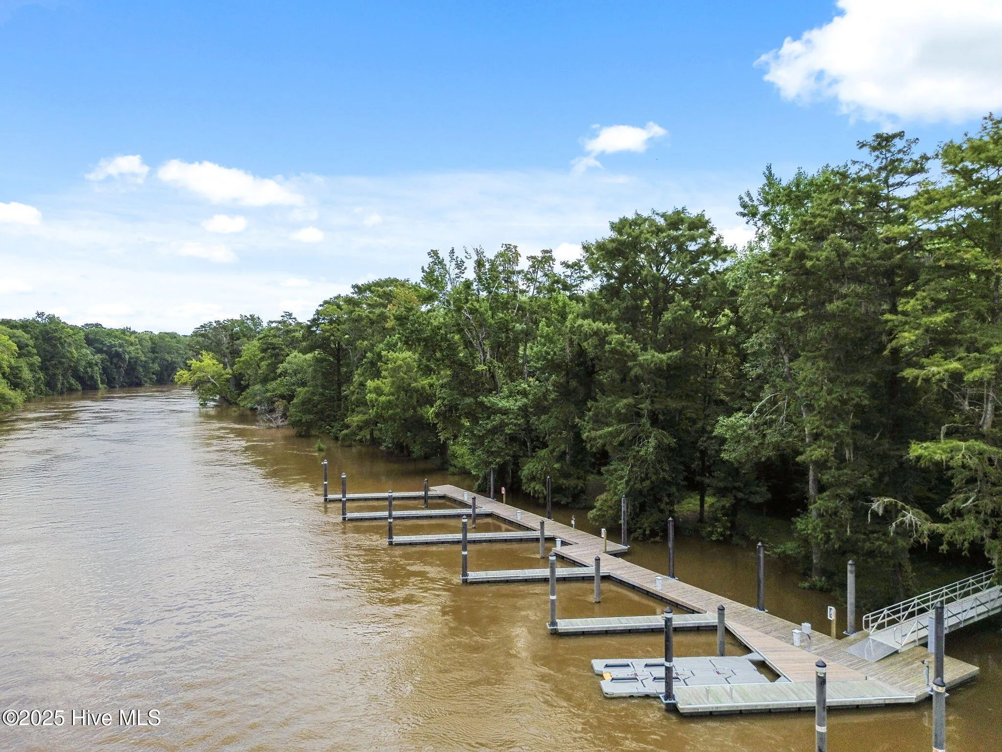 Leland, North Carolina 28451, United States, 4 Bedrooms Bedrooms, ,3 BathroomsBathrooms,Residential,Active,179338