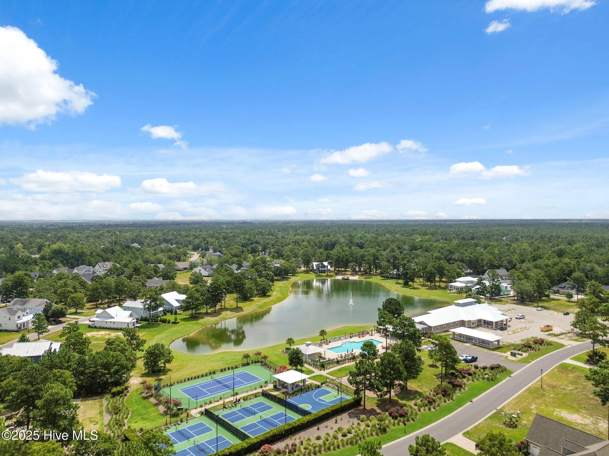 Leland, North Carolina 28451, United States, 4 Bedrooms Bedrooms, ,3 BathroomsBathrooms,Residential,Active,179338