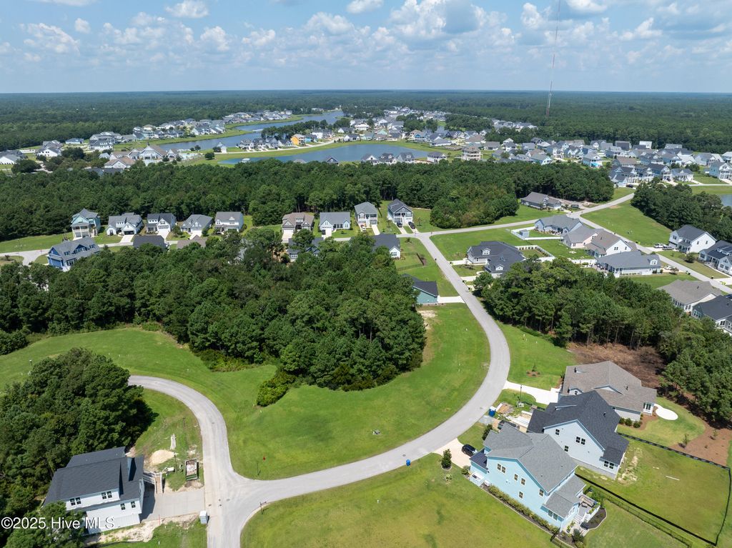 Photo of 808 Sweetgrass Street, Holly Ridge, NC 28445 (MLS # 100467199)
