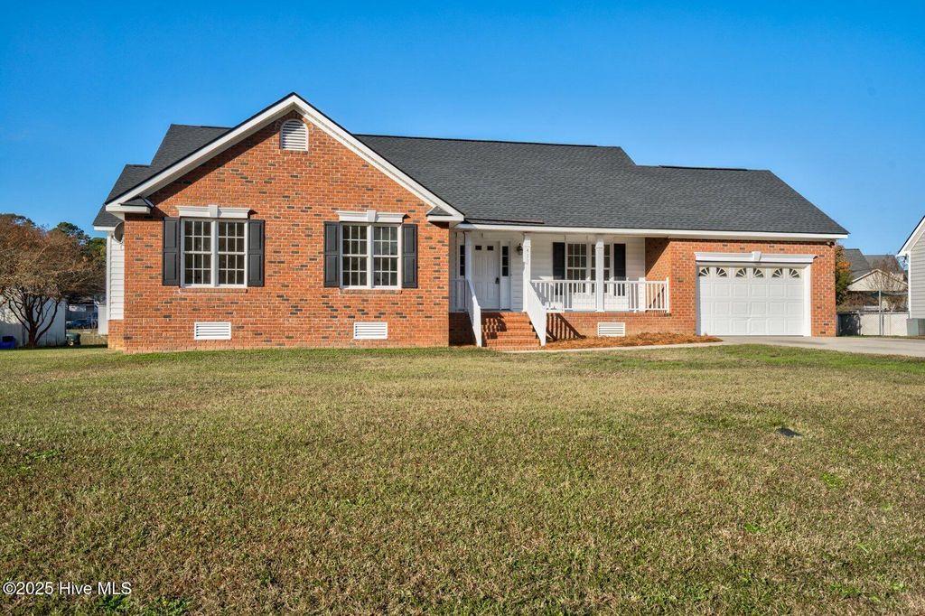 Photo of 411 Woodfield Drive, Nashville, NC 27856 (MLS # 100541004)