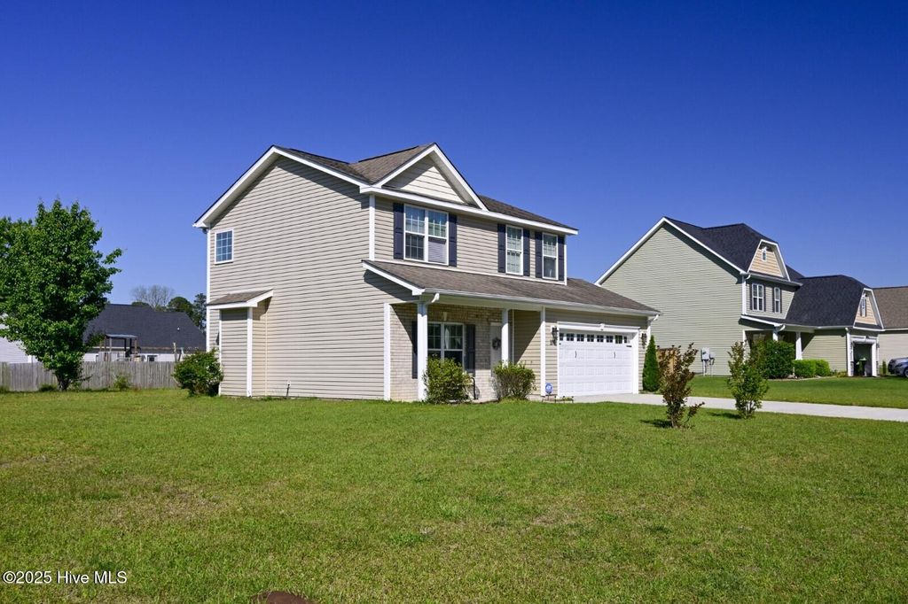 Photo of 108 Maidstone Drive, Richlands, NC 28574 (MLS # 100506950)