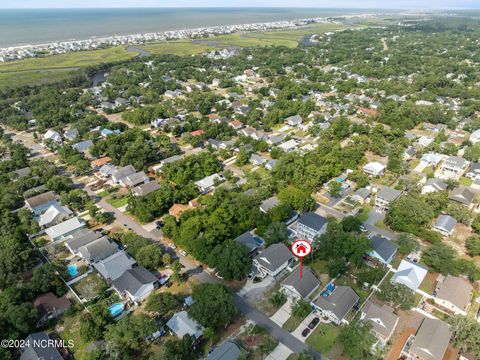 A home in Oak Island