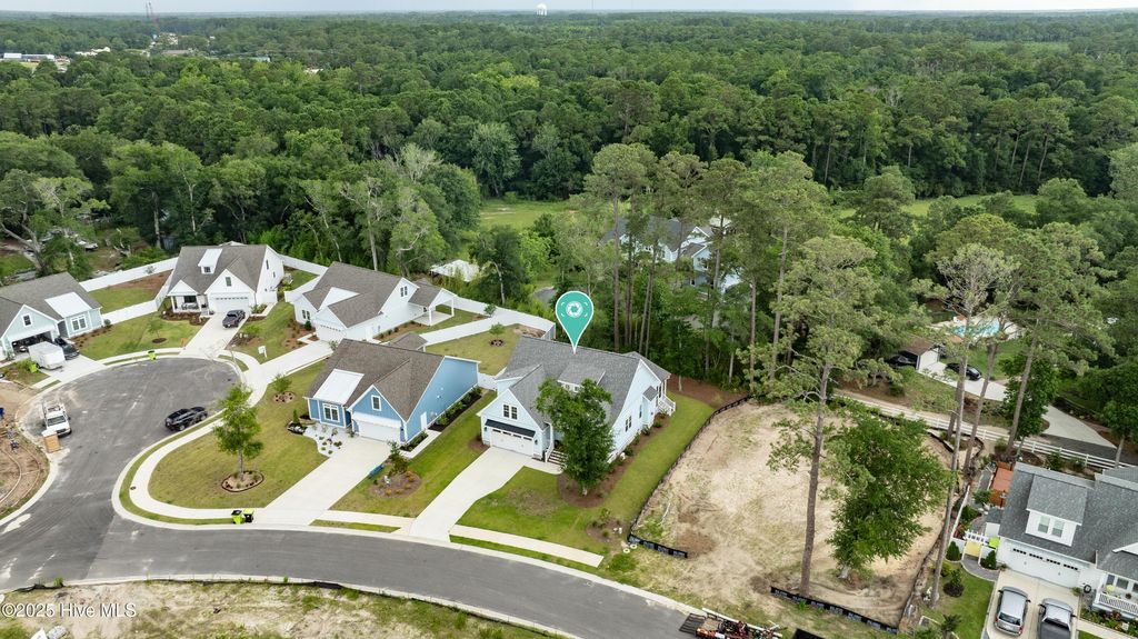 Photo of 422 Raven Glen Drive, Southport, NC 28461 (MLS # 100514471)