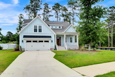 Photo of 422 Raven Glen Drive, Southport, NC 28461 (MLS # 100514471)