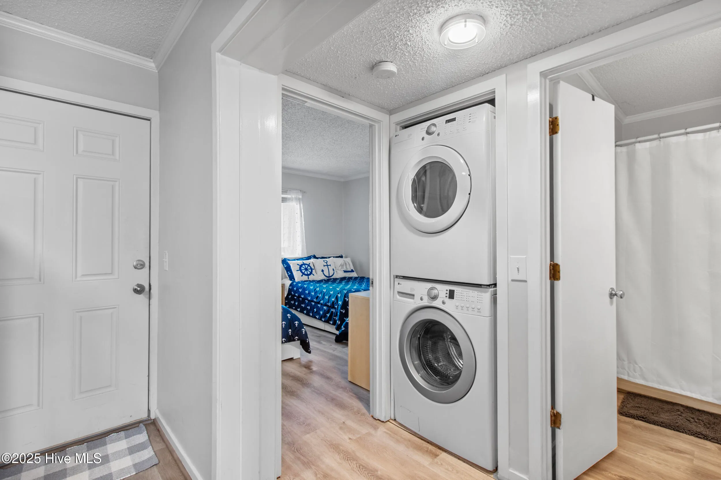 Carolina Beach, North Carolina 28428, United States, 2 Bedrooms Bedrooms, ,2 BathroomsBathrooms,Residential,Active,167028