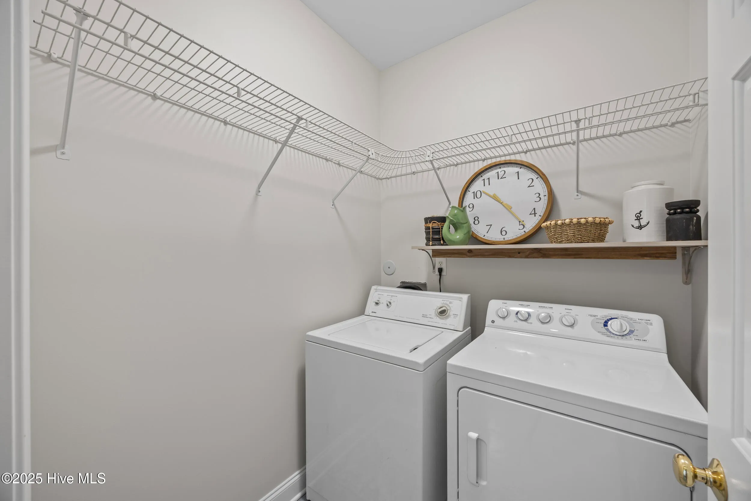 Hampstead, North Carolina 28443, United States, 4 Bedrooms Bedrooms, ,4 BathroomsBathrooms,Residential,Active,173487