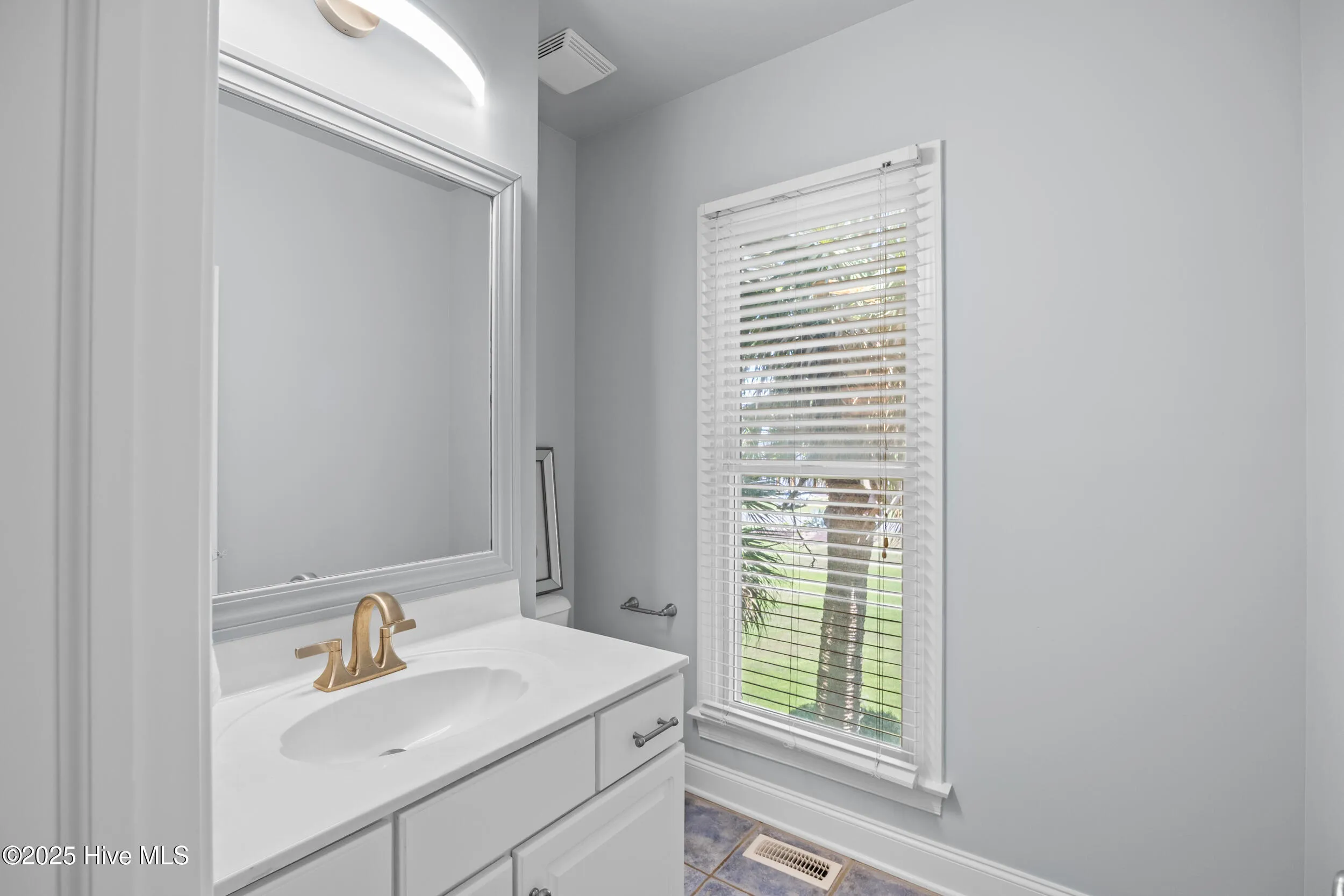 Hampstead, North Carolina 28443, United States, 4 Bedrooms Bedrooms, ,4 BathroomsBathrooms,Residential,Active,173487