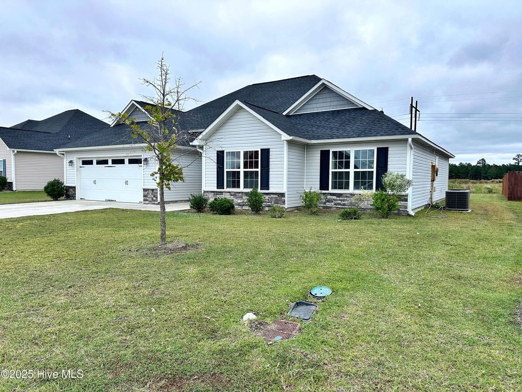 Photo of 306 Wood House Drive, Jacksonville, NC 28546 (MLS # 100536654)