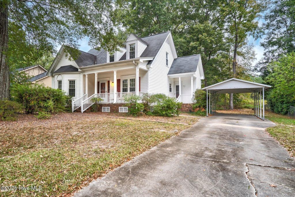 Photo of 1704 Old Barn Road, Rocky Mount, NC 27804 (MLS # 100533967)