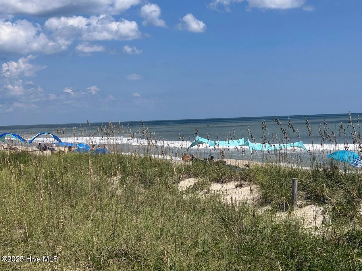 Carolina Beach, North Carolina 28428, United States, 2 Bedrooms Bedrooms, ,2 BathroomsBathrooms,Residential,Active,197608