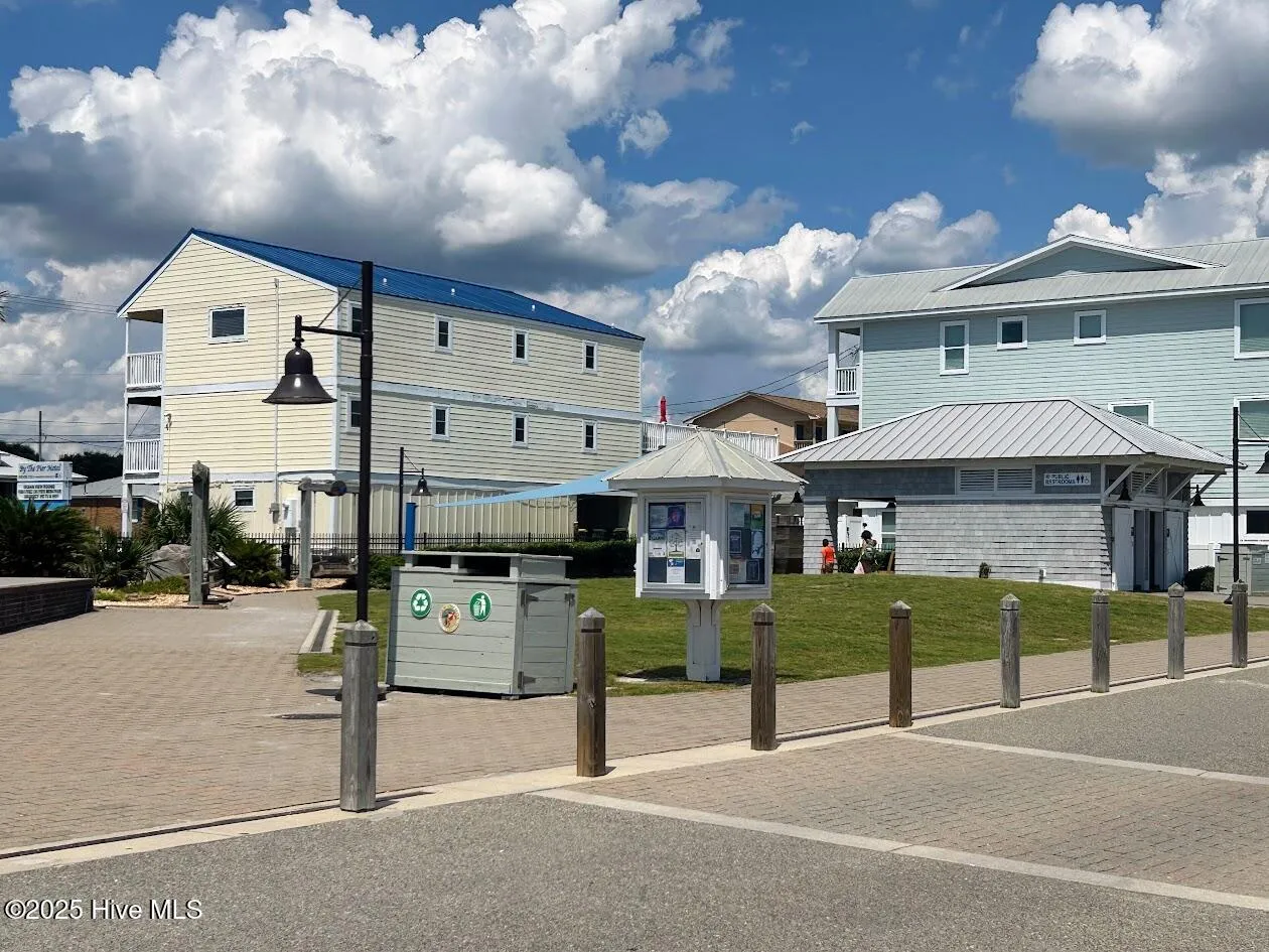 Carolina Beach, North Carolina 28428, United States, 2 Bedrooms Bedrooms, ,2 BathroomsBathrooms,Residential,Active,197608