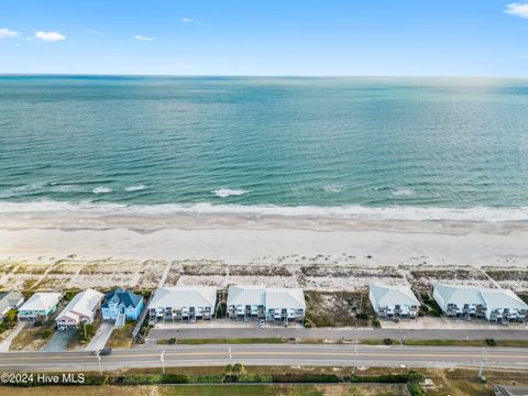 A home in Topsail Beach