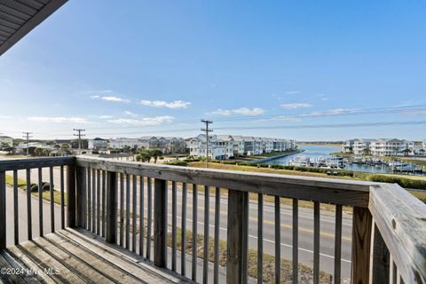 A home in Topsail Beach