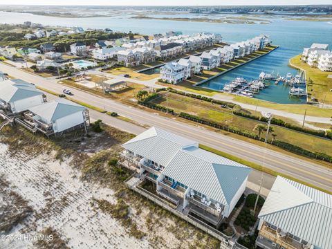 A home in Topsail Beach