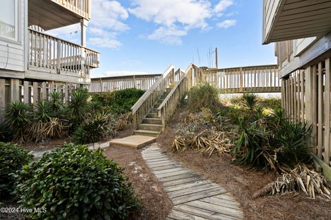 A home in Topsail Beach