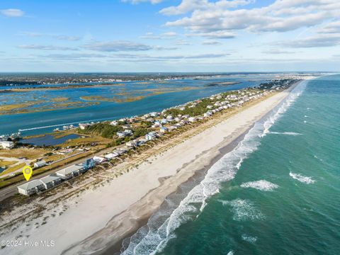 A home in Topsail Beach