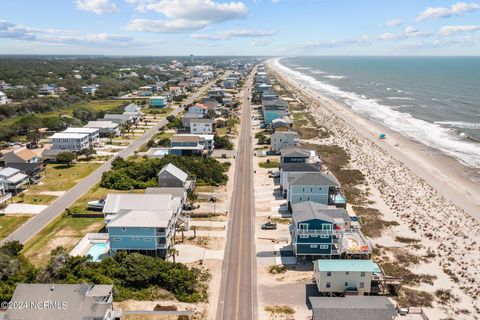 A home in Oak Island