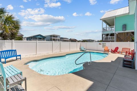 A home in Oak Island