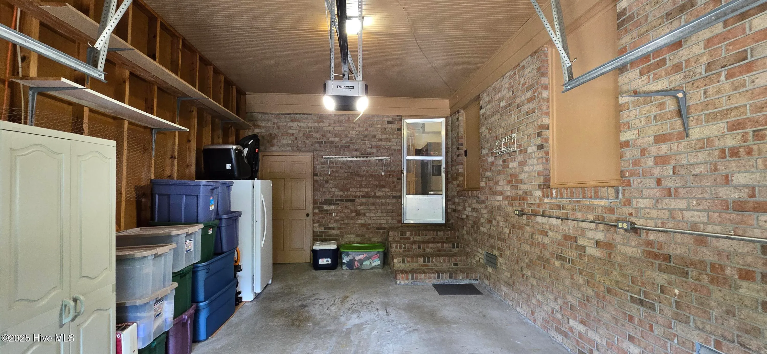 Greenville, North Carolina 27858, United States, 3 Bedrooms Bedrooms, ,2 BathroomsBathrooms,Residential,Pending,106251