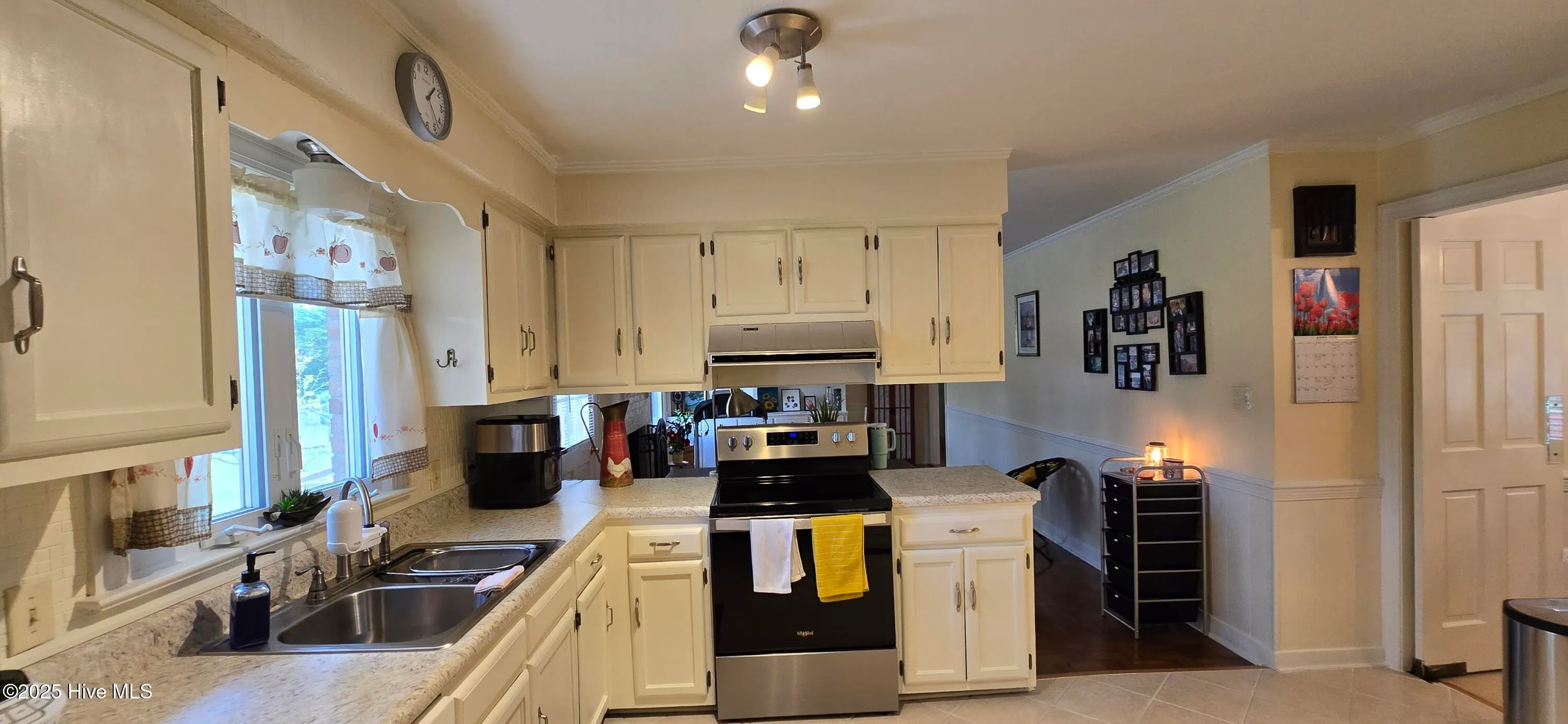 Greenville, North Carolina 27858, United States, 3 Bedrooms Bedrooms, ,2 BathroomsBathrooms,Residential,Pending,106251