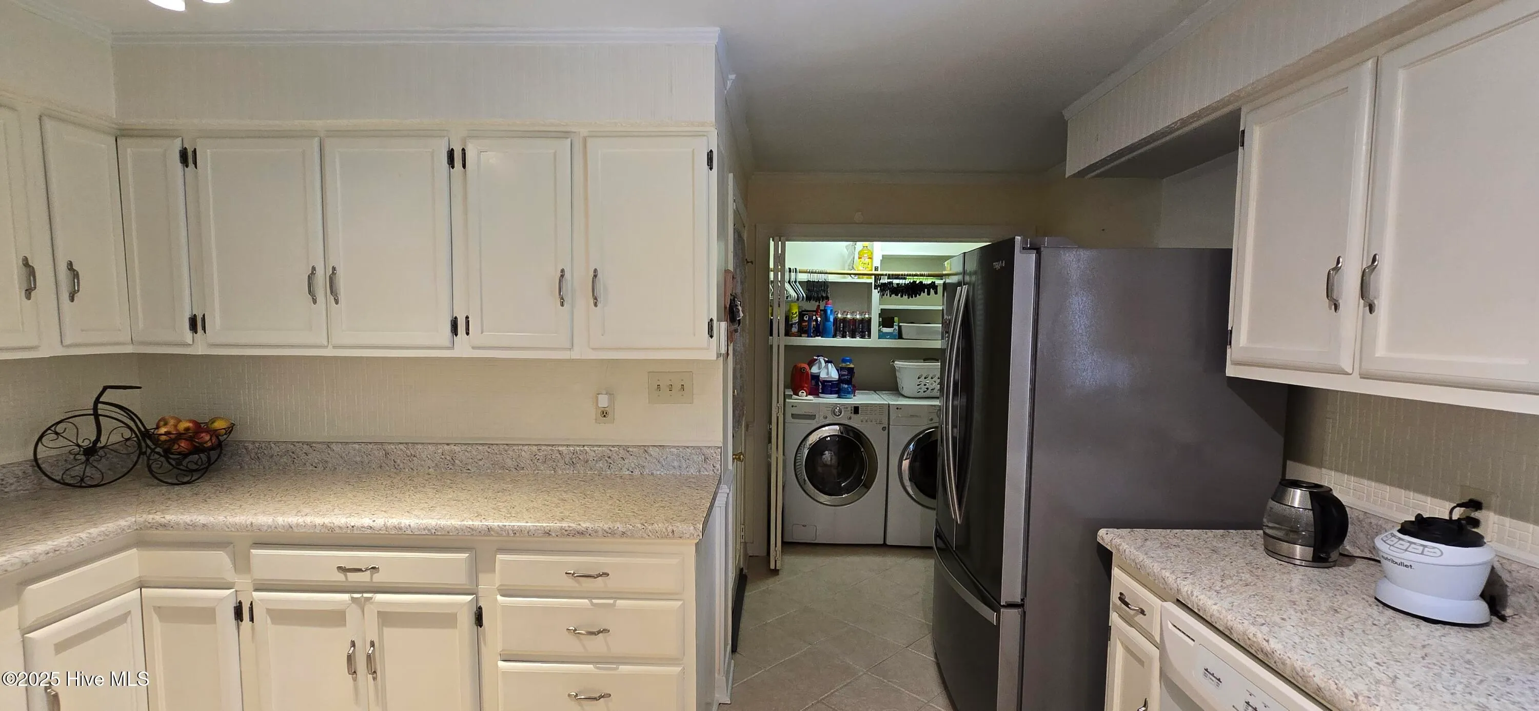 Greenville, North Carolina 27858, United States, 3 Bedrooms Bedrooms, ,2 BathroomsBathrooms,Residential,Pending,106251