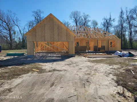 MLS: 100495598