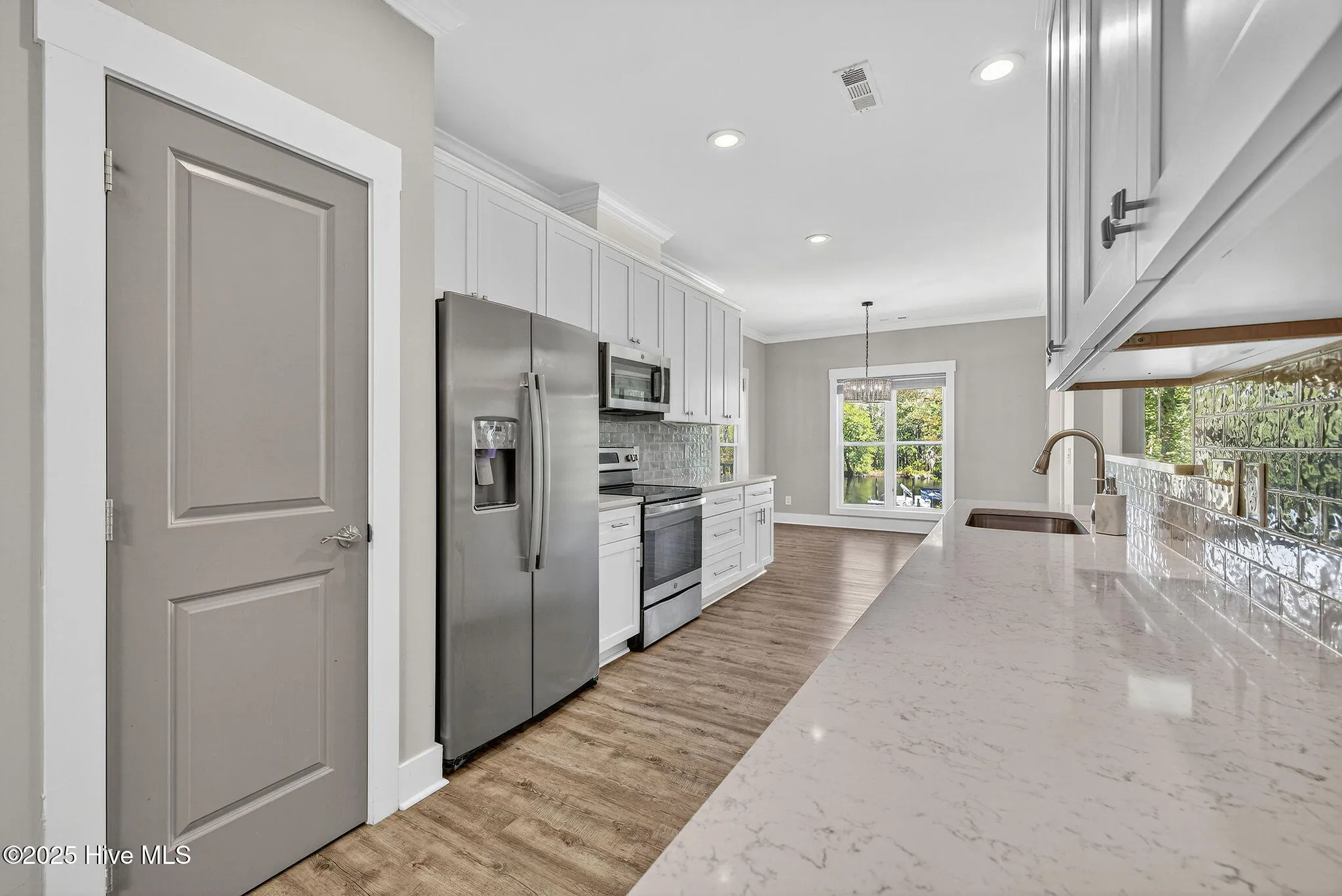 Rocky Point, North Carolina 28457, United States, 3 Bedrooms Bedrooms, ,2 BathroomsBathrooms,Residential,Active,230220