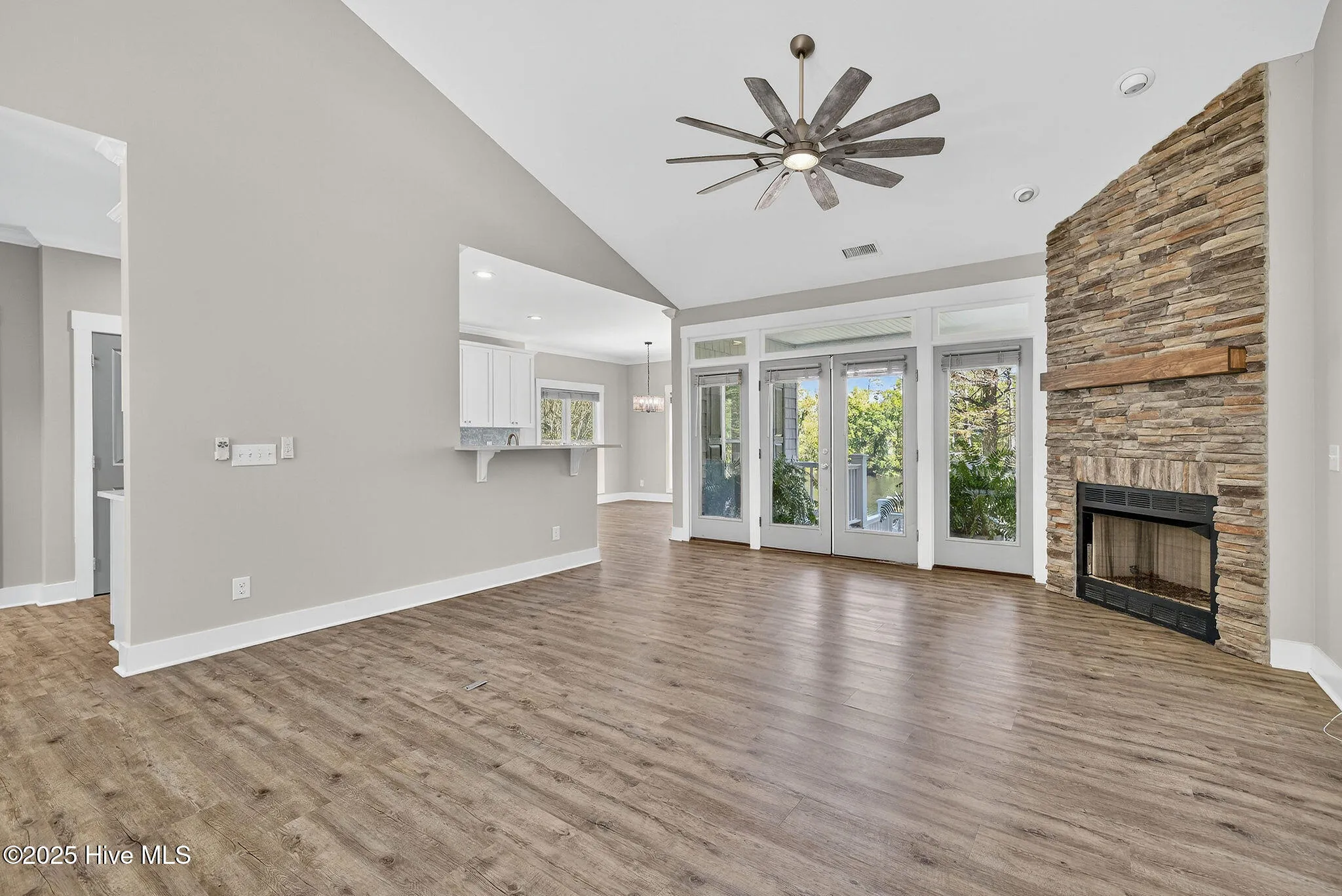 Rocky Point, North Carolina 28457, United States, 3 Bedrooms Bedrooms, ,2 BathroomsBathrooms,Residential,Active,230220