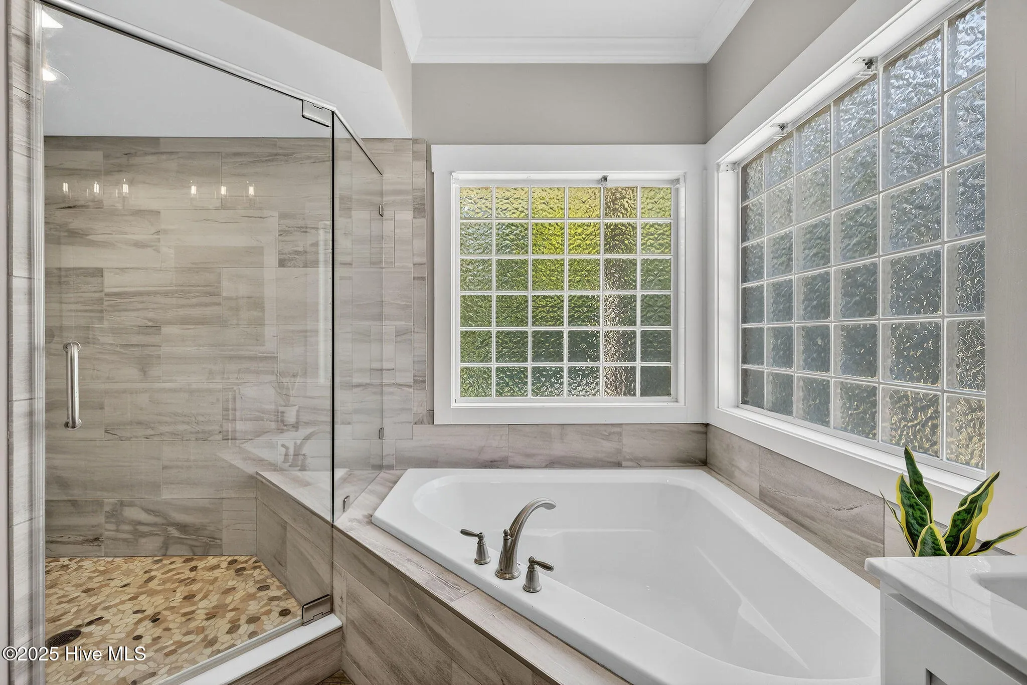 Rocky Point, North Carolina 28457, United States, 3 Bedrooms Bedrooms, ,2 BathroomsBathrooms,Residential,Active,230220