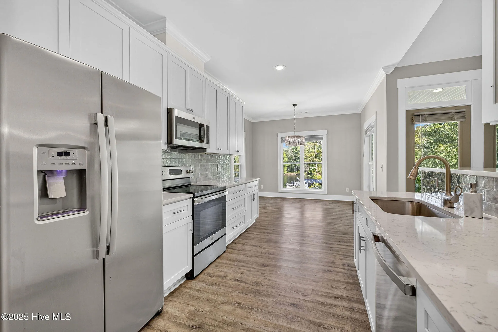 Rocky Point, North Carolina 28457, United States, 3 Bedrooms Bedrooms, ,2 BathroomsBathrooms,Residential,Active,230220