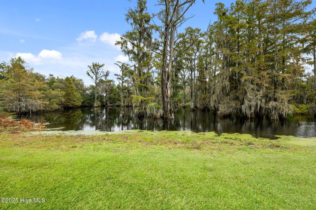 Photo of 108 Jordan Drive, New Bern, NC 28562 (MLS # 100535629)