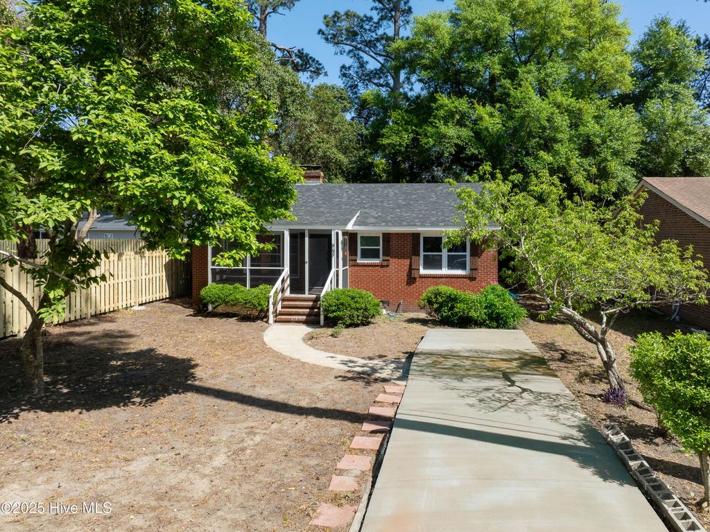Photo of 907 Bonham Avenue, Wilmington, NC 28403 (MLS # 100501533)