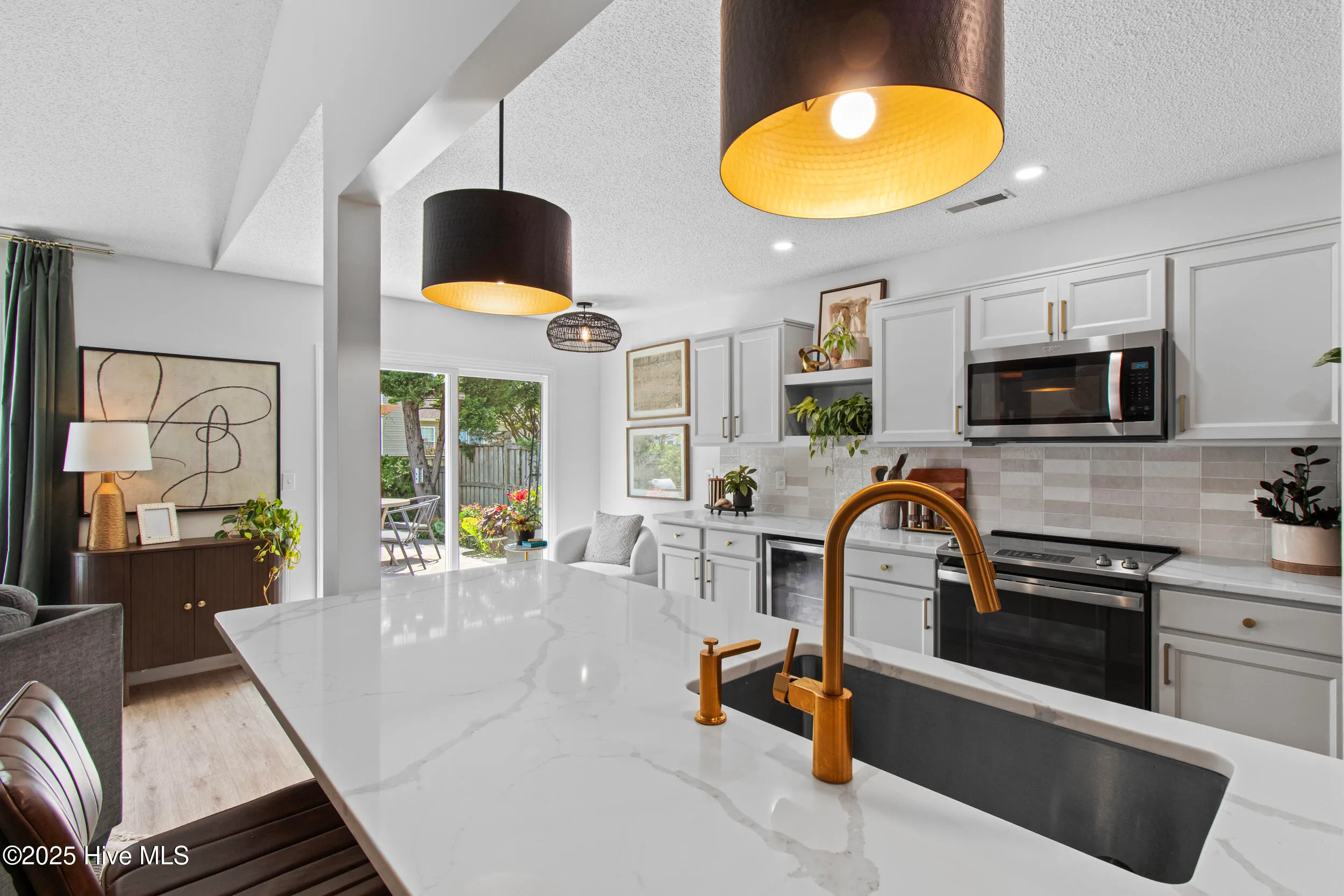 Wilmington, North Carolina 28411, United States, 3 Bedrooms Bedrooms, ,2 BathroomsBathrooms,Residential,Pending,136138