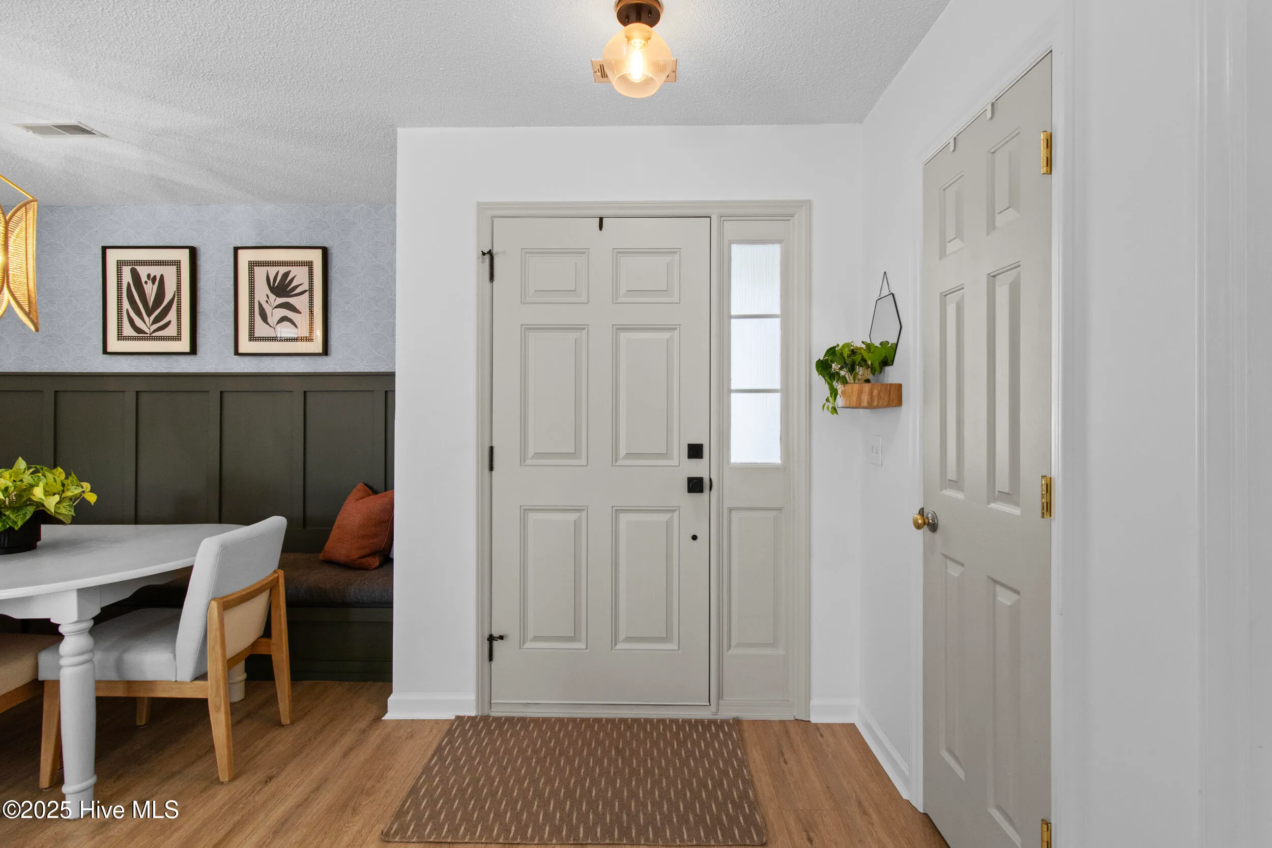 Wilmington, North Carolina 28411, United States, 3 Bedrooms Bedrooms, ,2 BathroomsBathrooms,Residential,Pending,136138