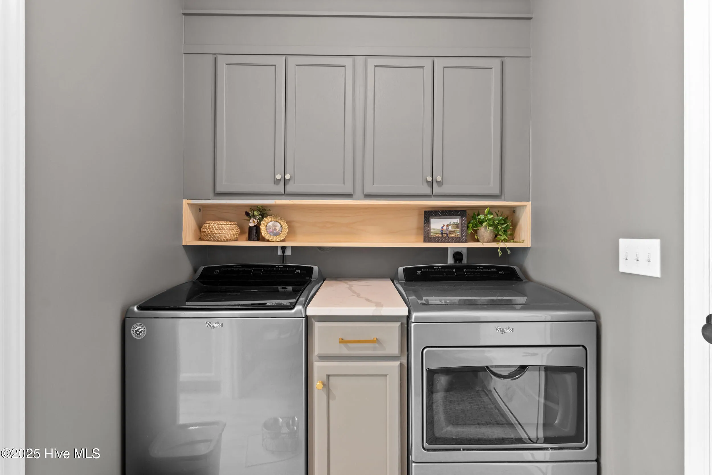 Wilmington, North Carolina 28411, United States, 3 Bedrooms Bedrooms, ,2 BathroomsBathrooms,Residential,Pending,136138