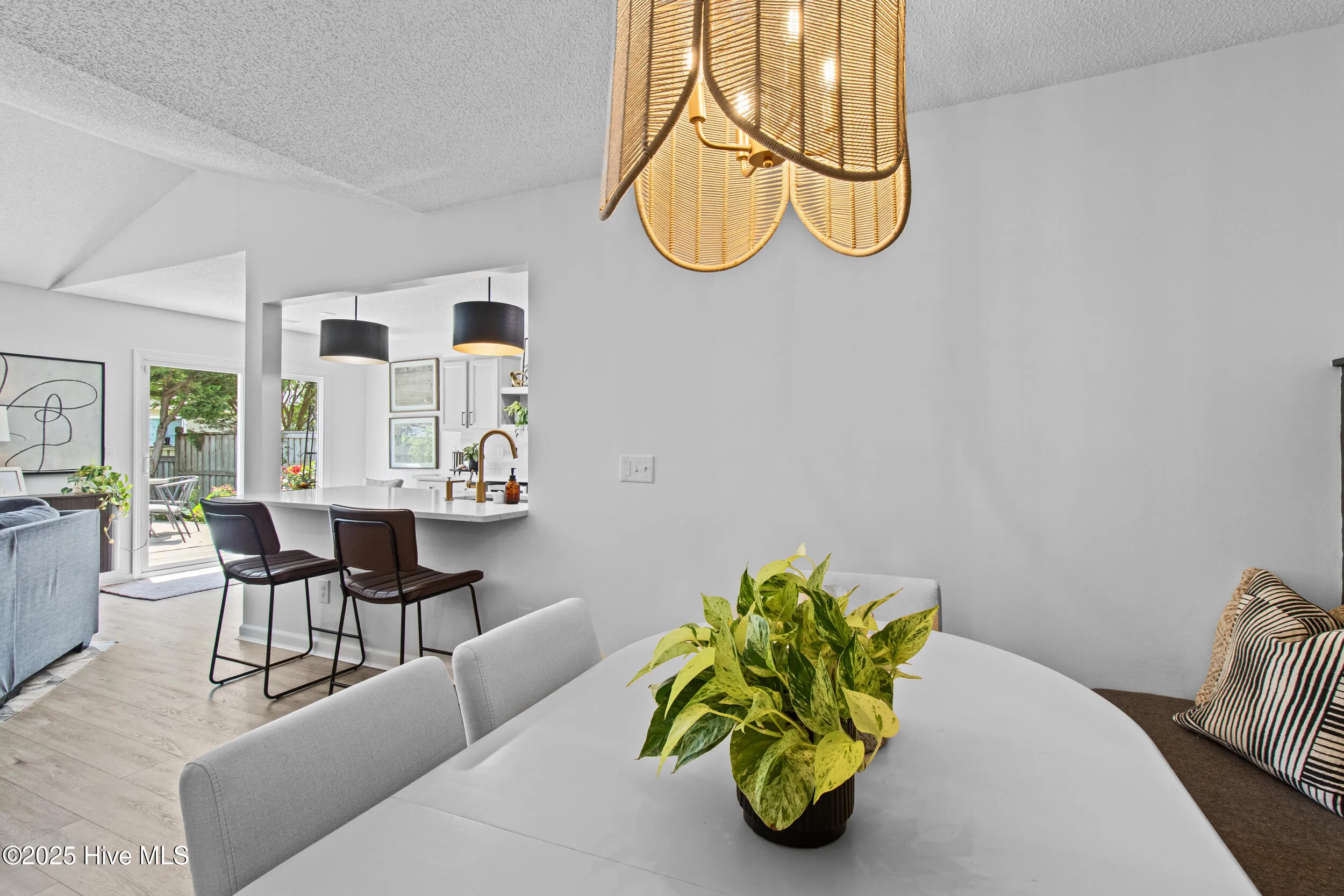 Wilmington, North Carolina 28411, United States, 3 Bedrooms Bedrooms, ,2 BathroomsBathrooms,Residential,Pending,136138