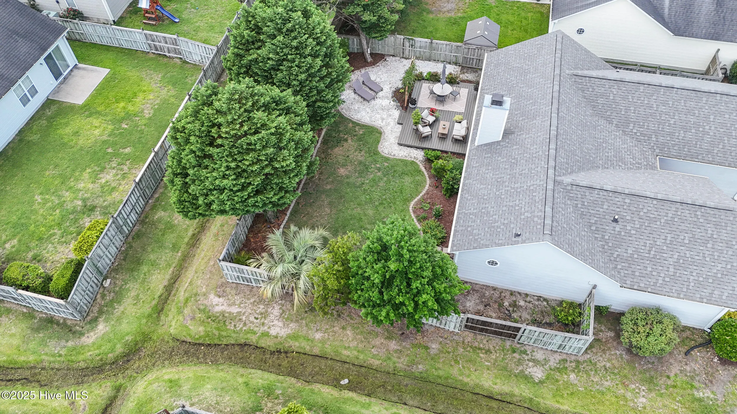 Wilmington, North Carolina 28411, United States, 3 Bedrooms Bedrooms, ,2 BathroomsBathrooms,Residential,Pending,136138