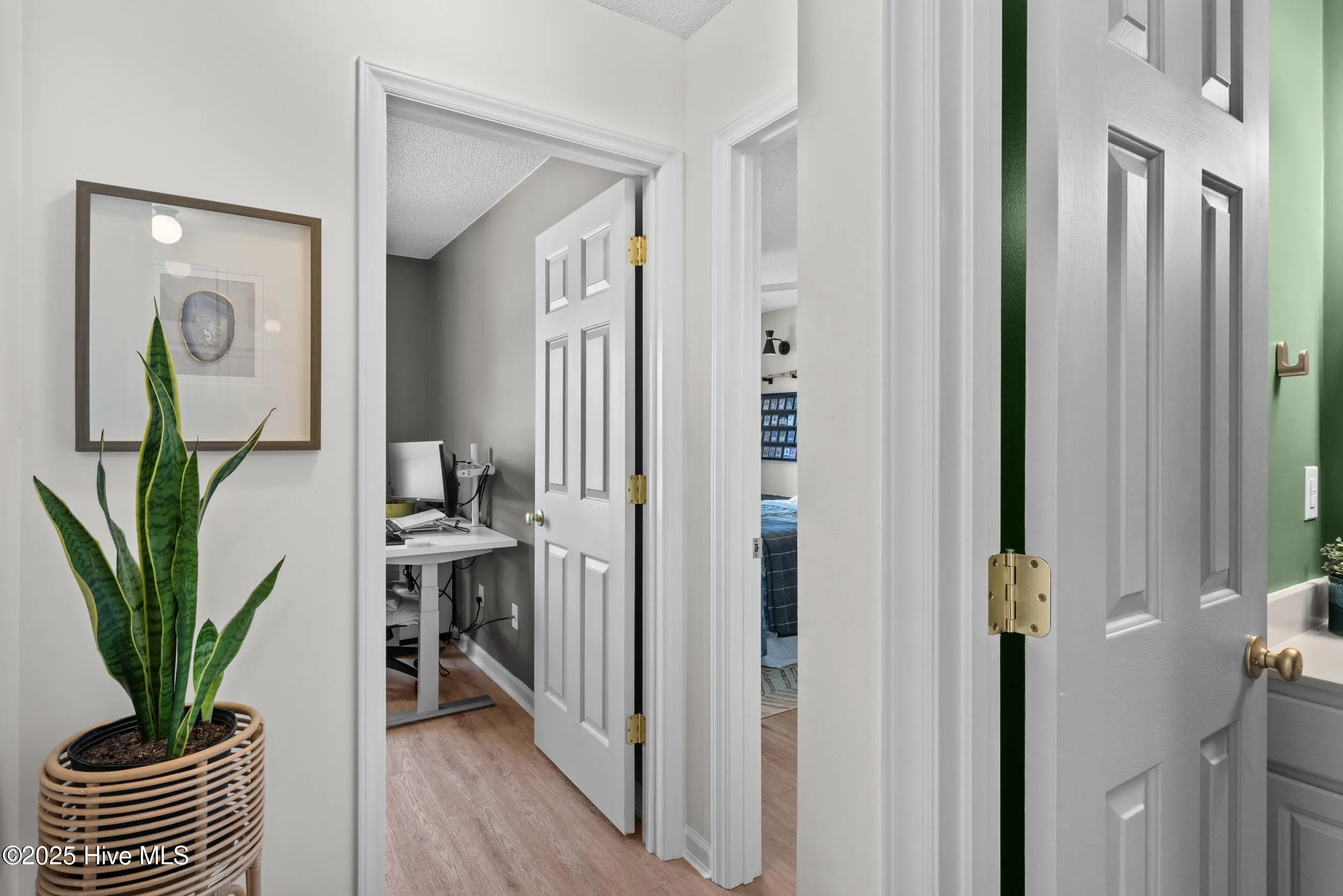 Wilmington, North Carolina 28411, United States, 3 Bedrooms Bedrooms, ,2 BathroomsBathrooms,Residential,Pending,136138