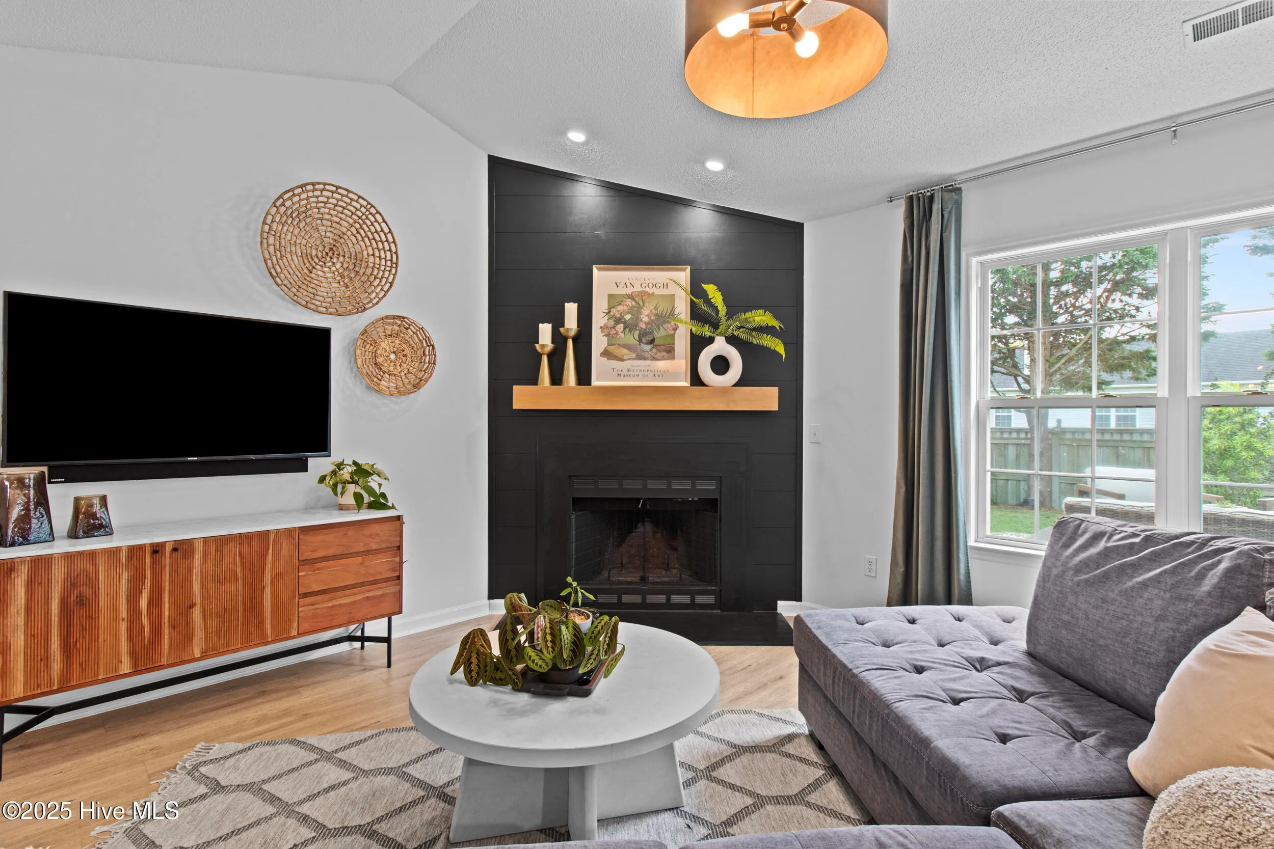 Wilmington, North Carolina 28411, United States, 3 Bedrooms Bedrooms, ,2 BathroomsBathrooms,Residential,Pending,136138