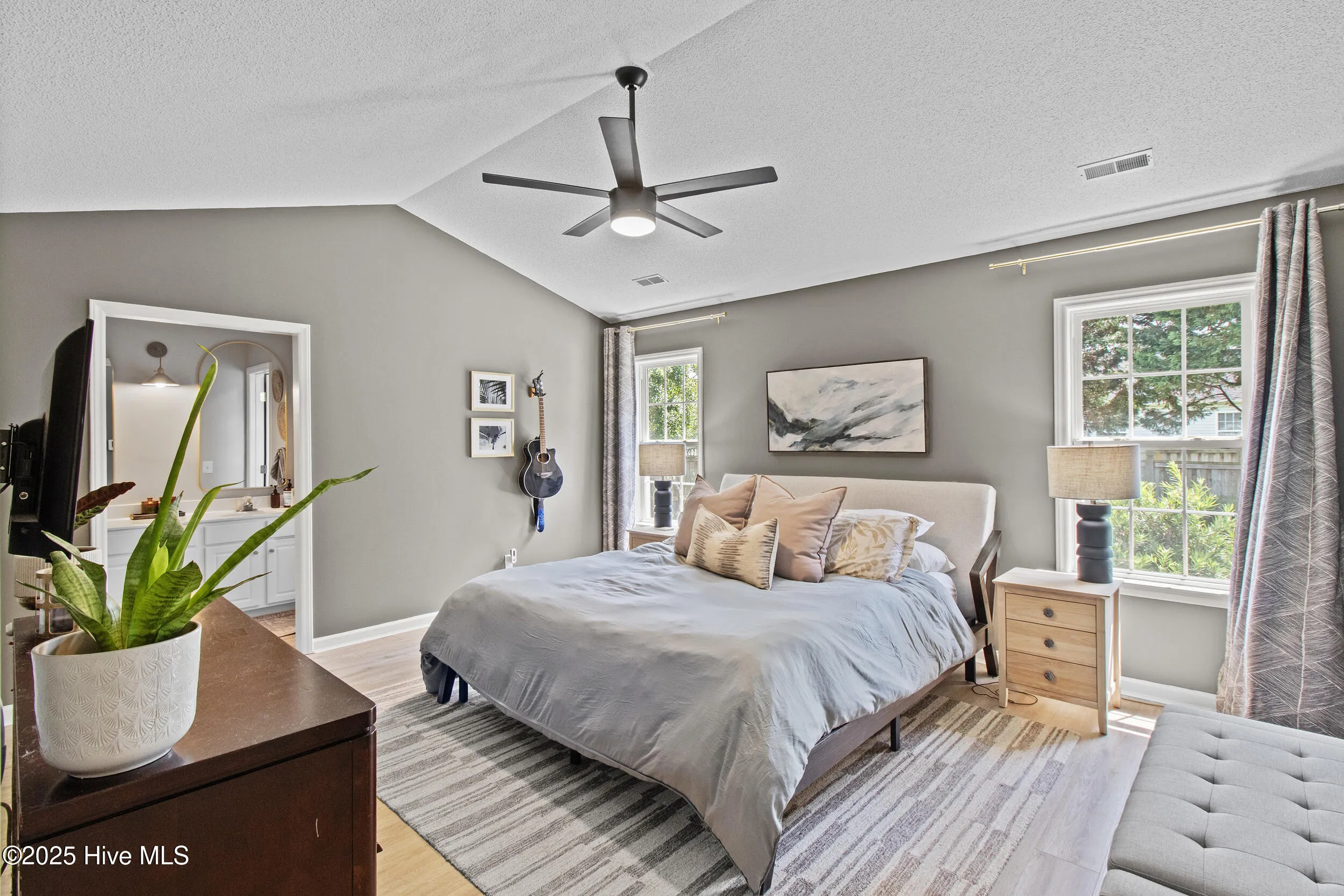 Wilmington, North Carolina 28411, United States, 3 Bedrooms Bedrooms, ,2 BathroomsBathrooms,Residential,Pending,136138