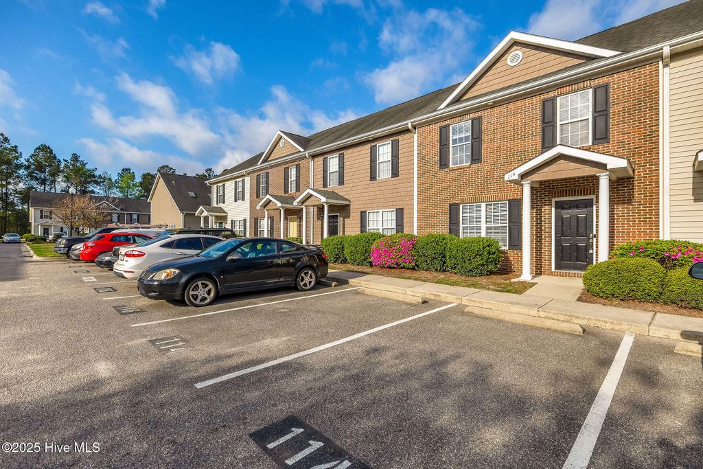 Photo of 114 Lincoln Pl Circle, Leland, NC 28451 (MLS # 100500061)