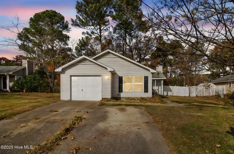 Photo of 1132 Hoke Loop Road, Fayetteville, NC 28314 (MLS # 100543266)
