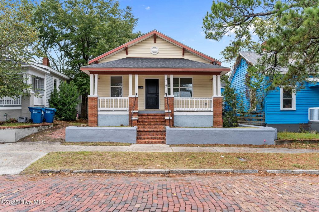 Photo of 717 Red Cross Street, Wilmington, NC 28401 (MLS # 100537713)