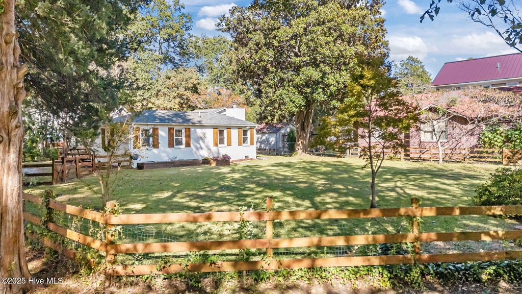 Photo of 1722 Spencer Avenue, New Bern, NC 28560 (MLS # 100535766)