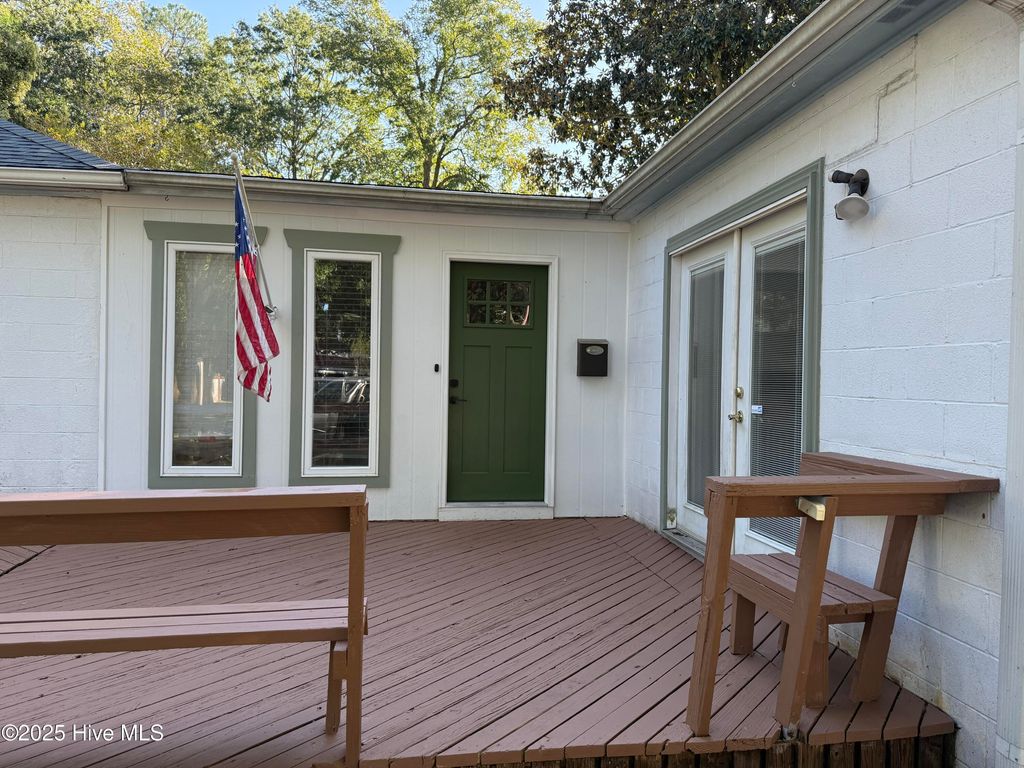 Photo of 1722 Spencer Avenue, New Bern, NC 28560 (MLS # 100535766)