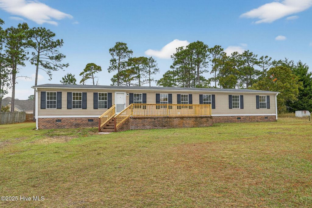 Photo of 108 Gold Coast Drive, Hampstead, NC 28443 (MLS # 100539132)