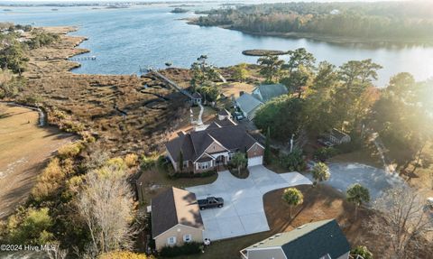 A home in Surf City