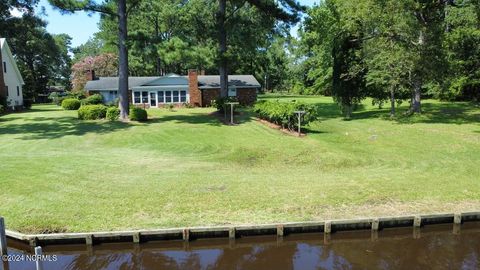 A home in Belhaven